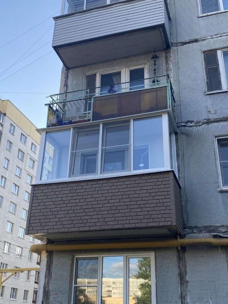 Комплексное остекление балкона